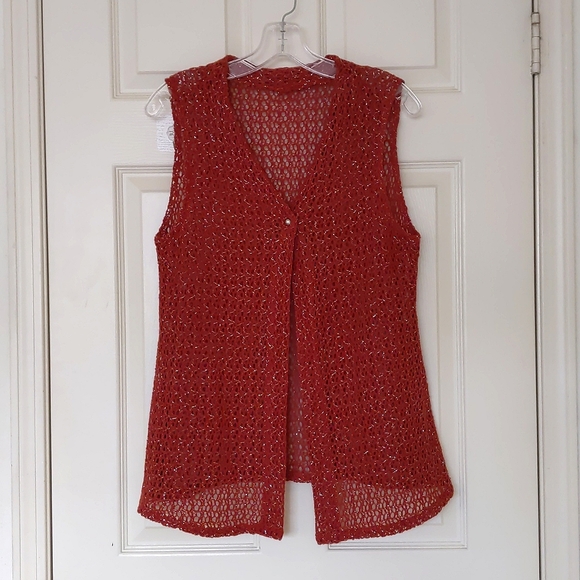 NWOT. Lightweight Knitted Fabric Vest with sparkling. - Picture 1 of 4